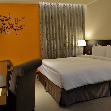 Lailai Hotel Taichung Exteriör bild