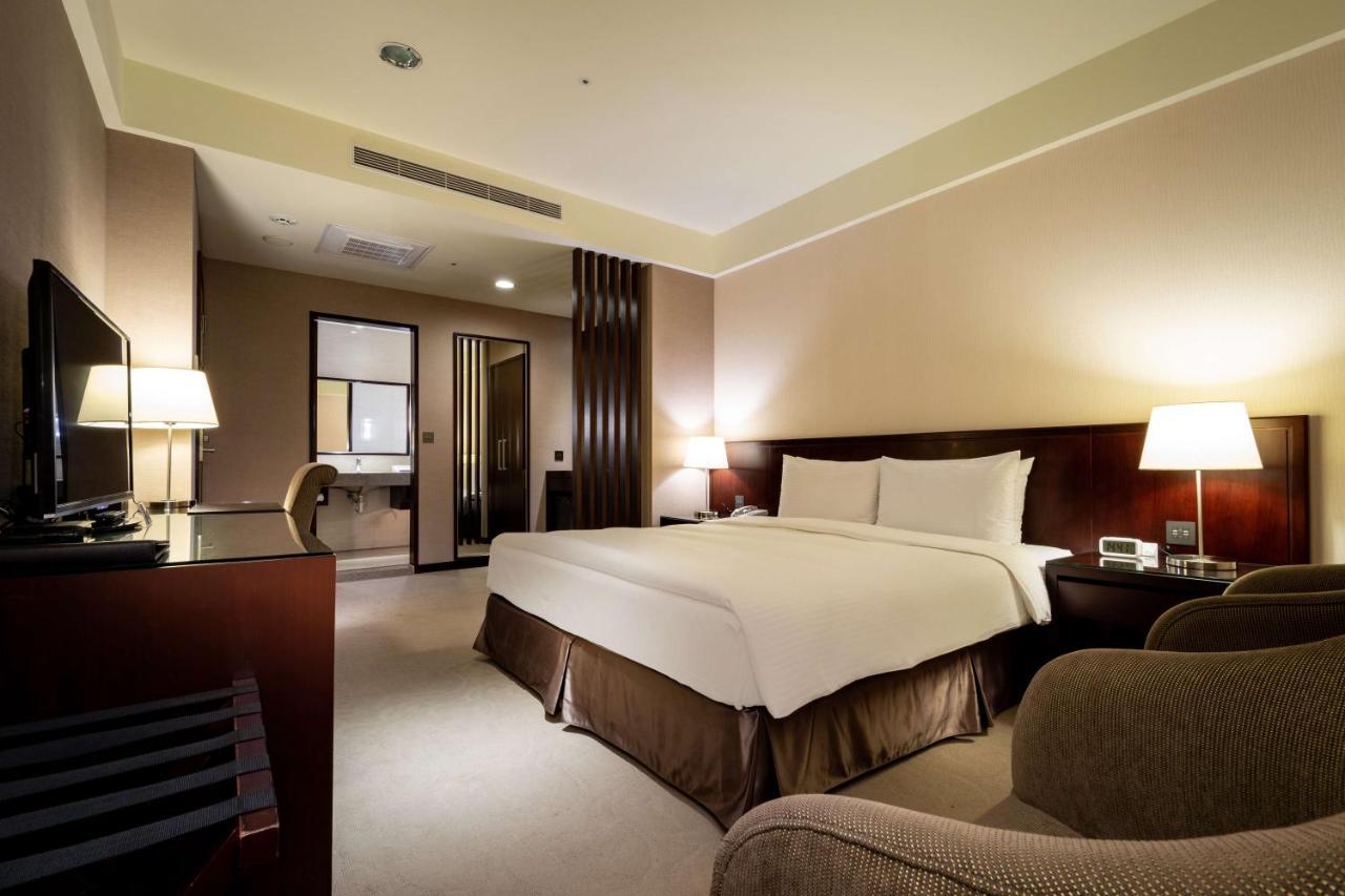 Lailai Hotel Taichung Exteriör bild