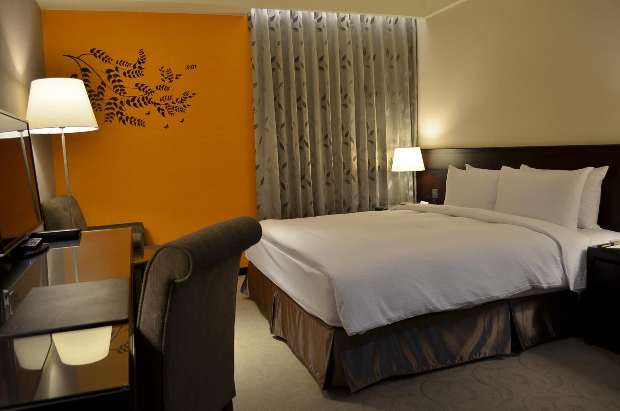 Lailai Hotel Taichung Exteriör bild