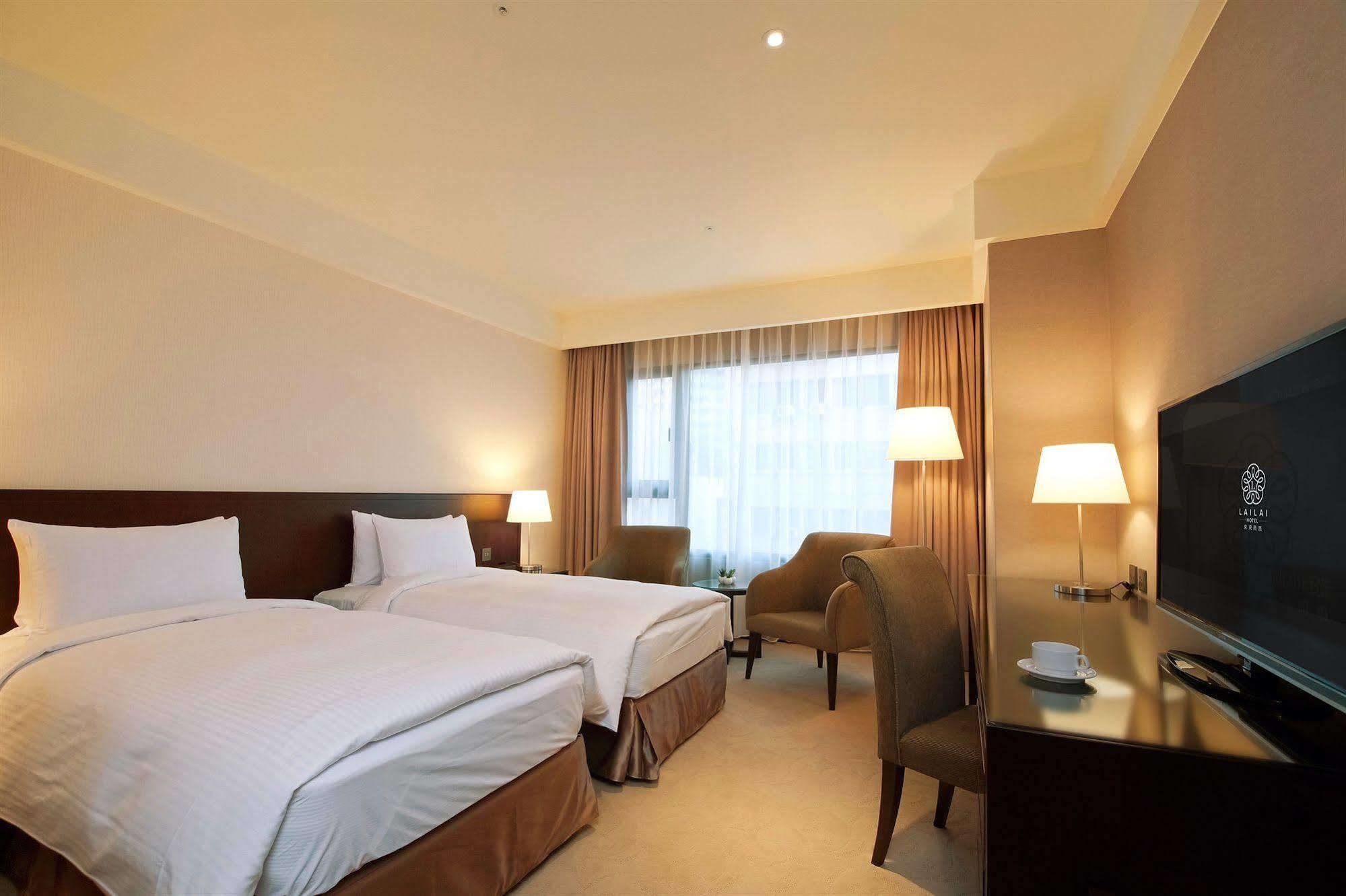 Lailai Hotel Taichung Exteriör bild