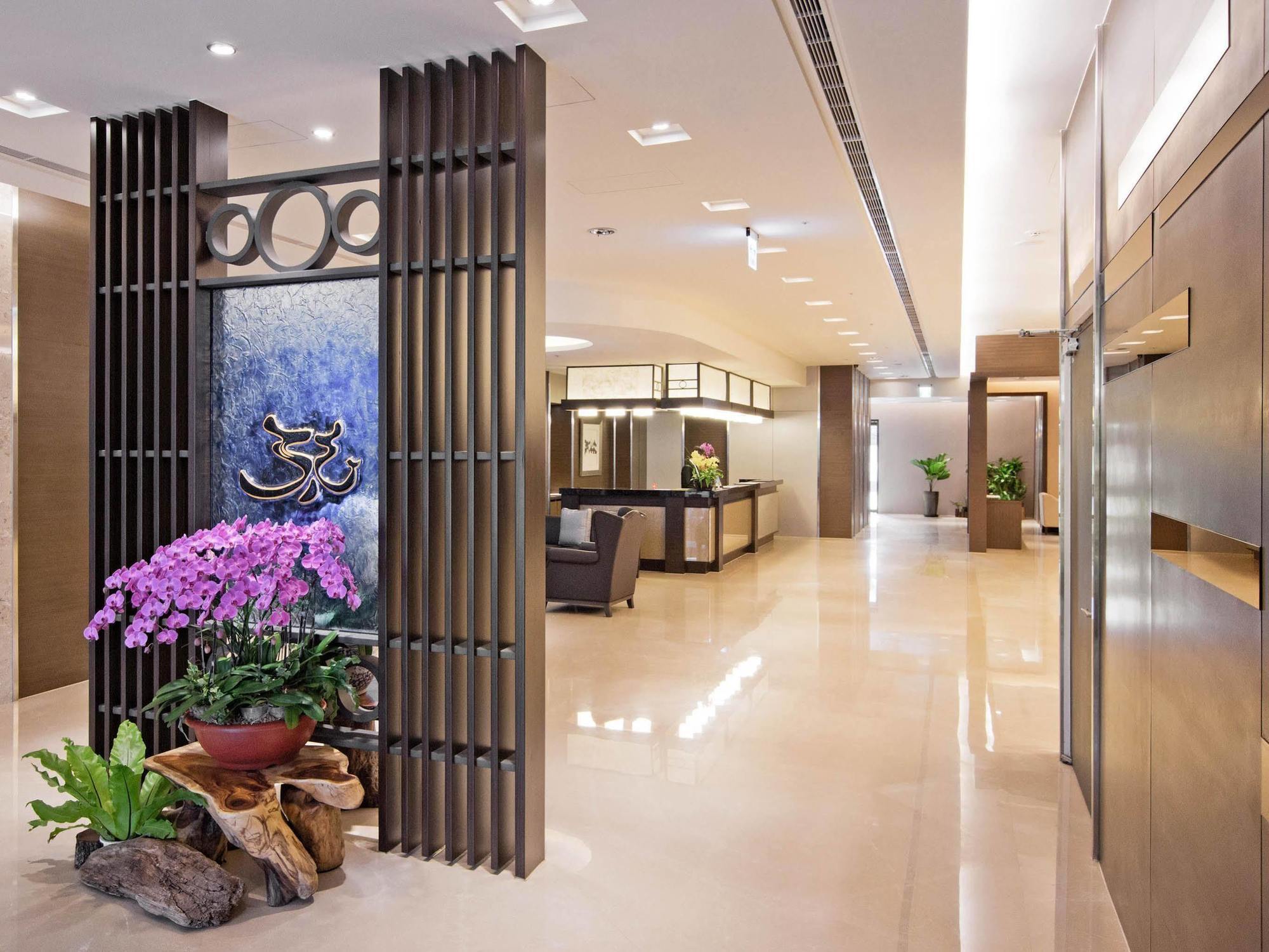 Lailai Hotel Taichung Exteriör bild
