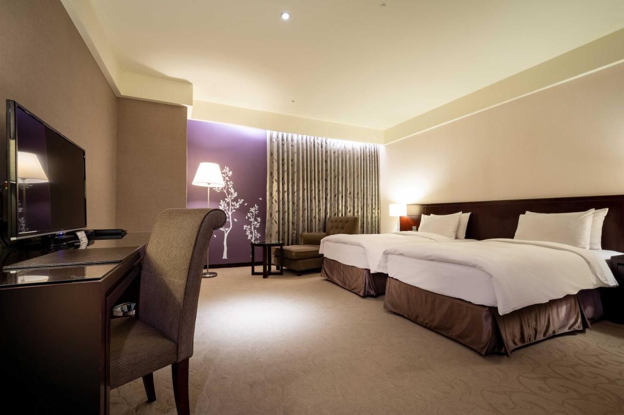 Lailai Hotel Taichung Exteriör bild