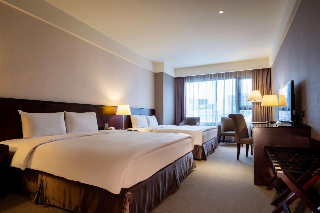 Lailai Hotel Taichung Exteriör bild