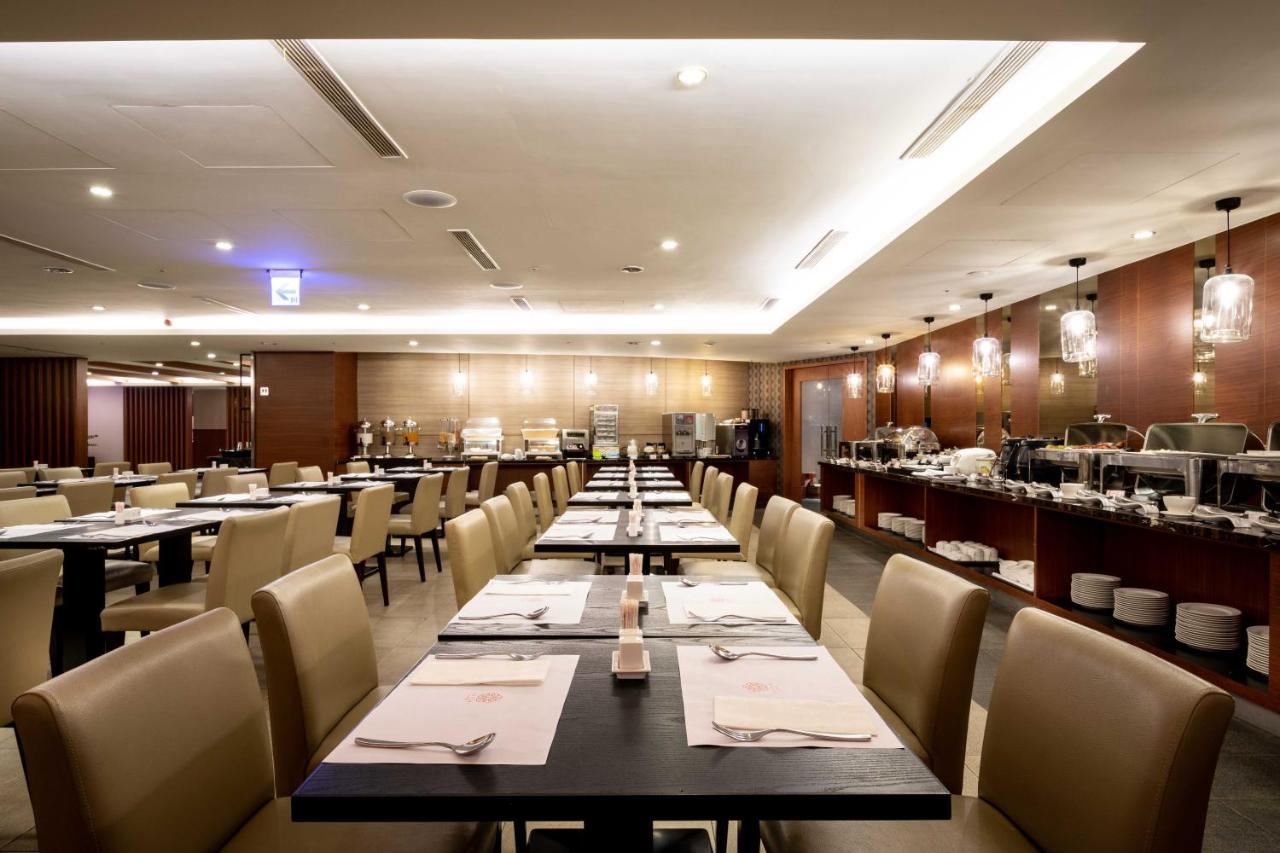 Lailai Hotel Taichung Exteriör bild